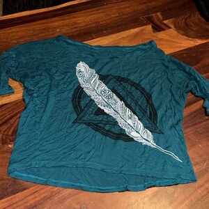 Vanity Teal Feather Design Short Sleeve Top